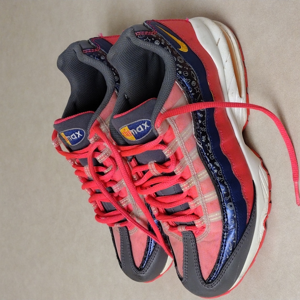 Nike Air Max 95 GS Size 6